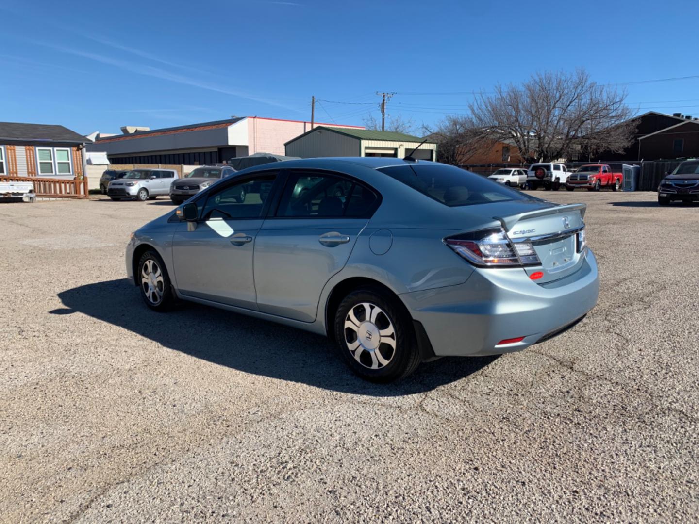 2013 Blue /gray Honda Civic Hybrid (19XFB4F27DE) , AUTOMATIC transmission, located at 1830 North Belt Line Road, Irving, TX, 75061, (469) 524-0199, 32.834373, -96.993584 - Photo#5